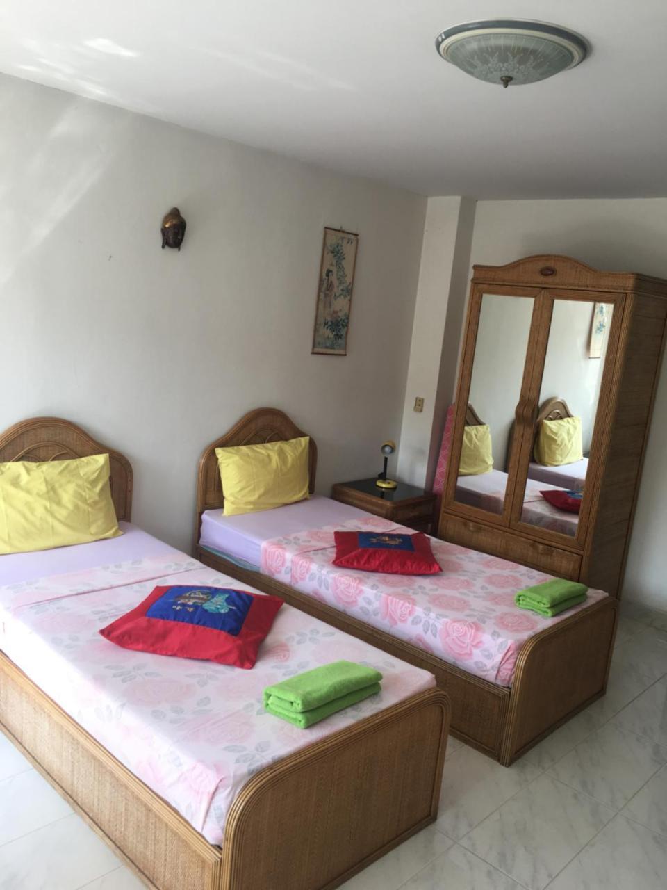 B&B View Talay 1B Apartments Pattaya Extérieur photo